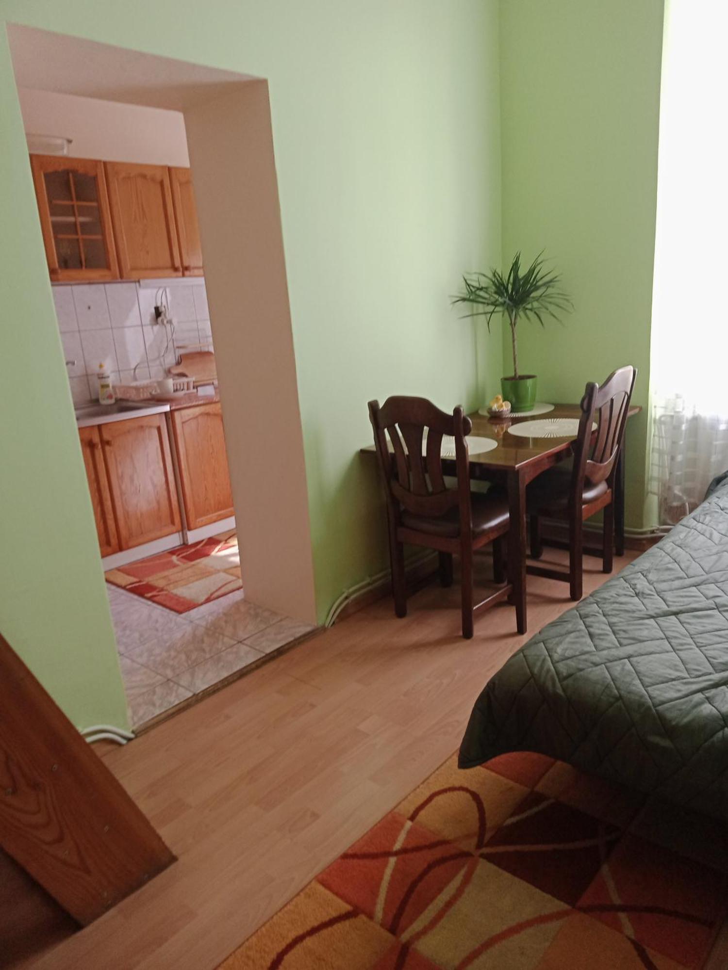 Apartament Kolo Dworcu Przemyśl Dış mekan fotoğraf